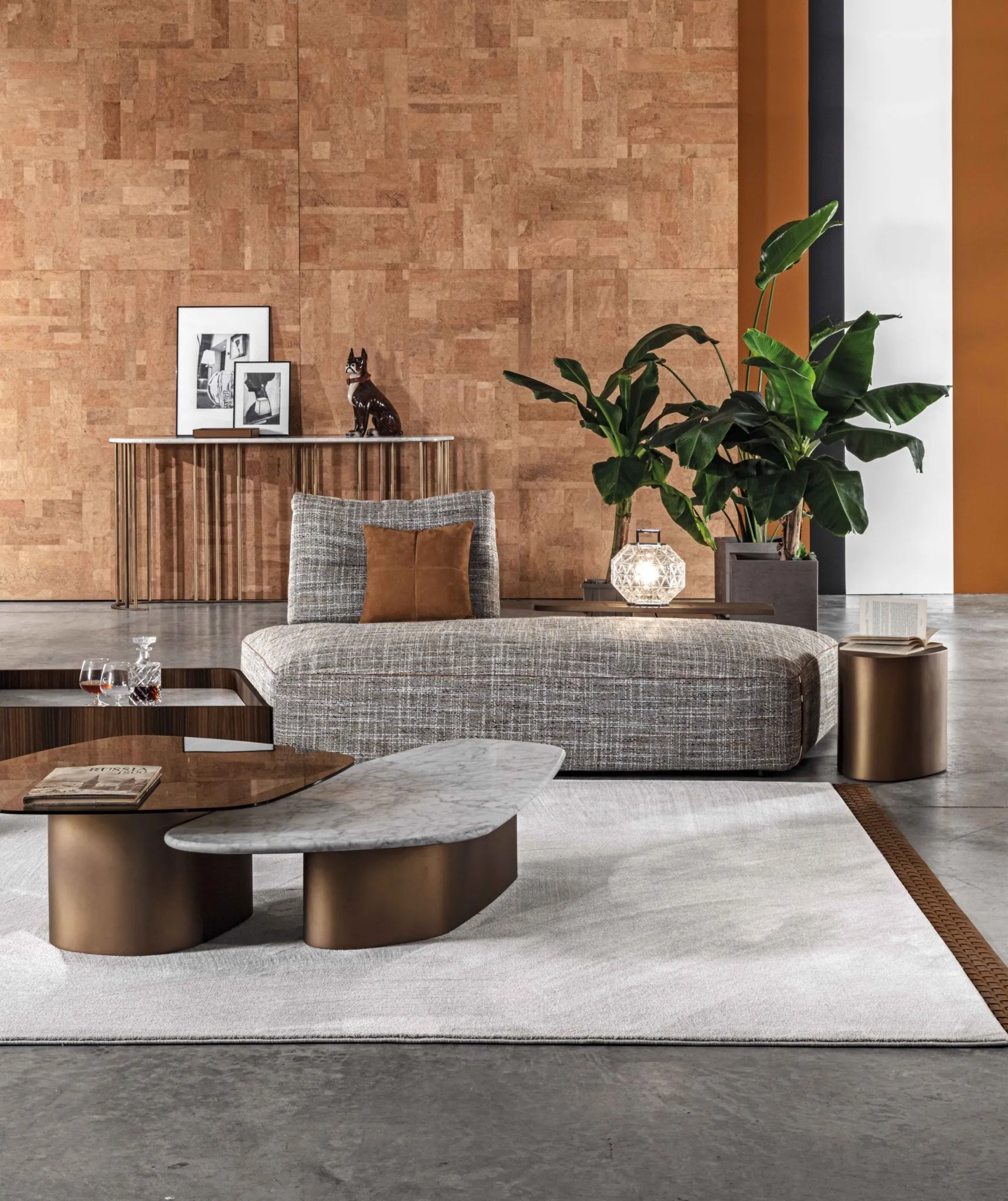 Meroni & Colzani Capri, a second view of the coffee table