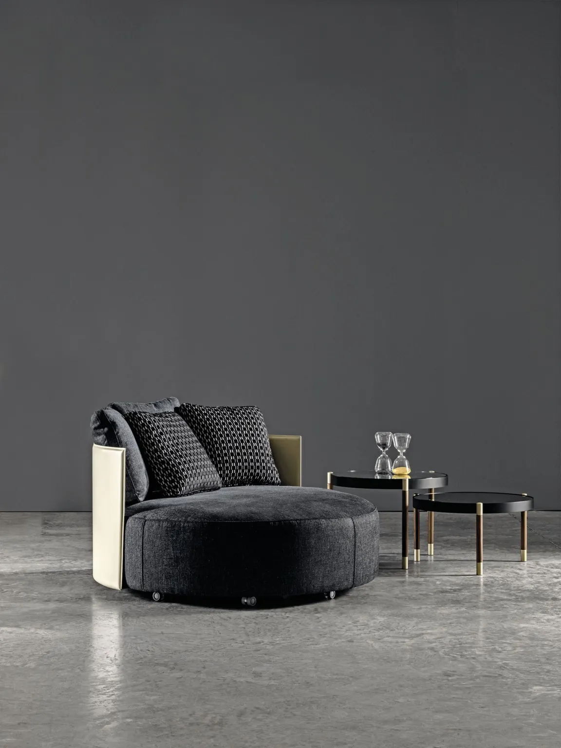 Meroni & Colzani Corsocomo in place