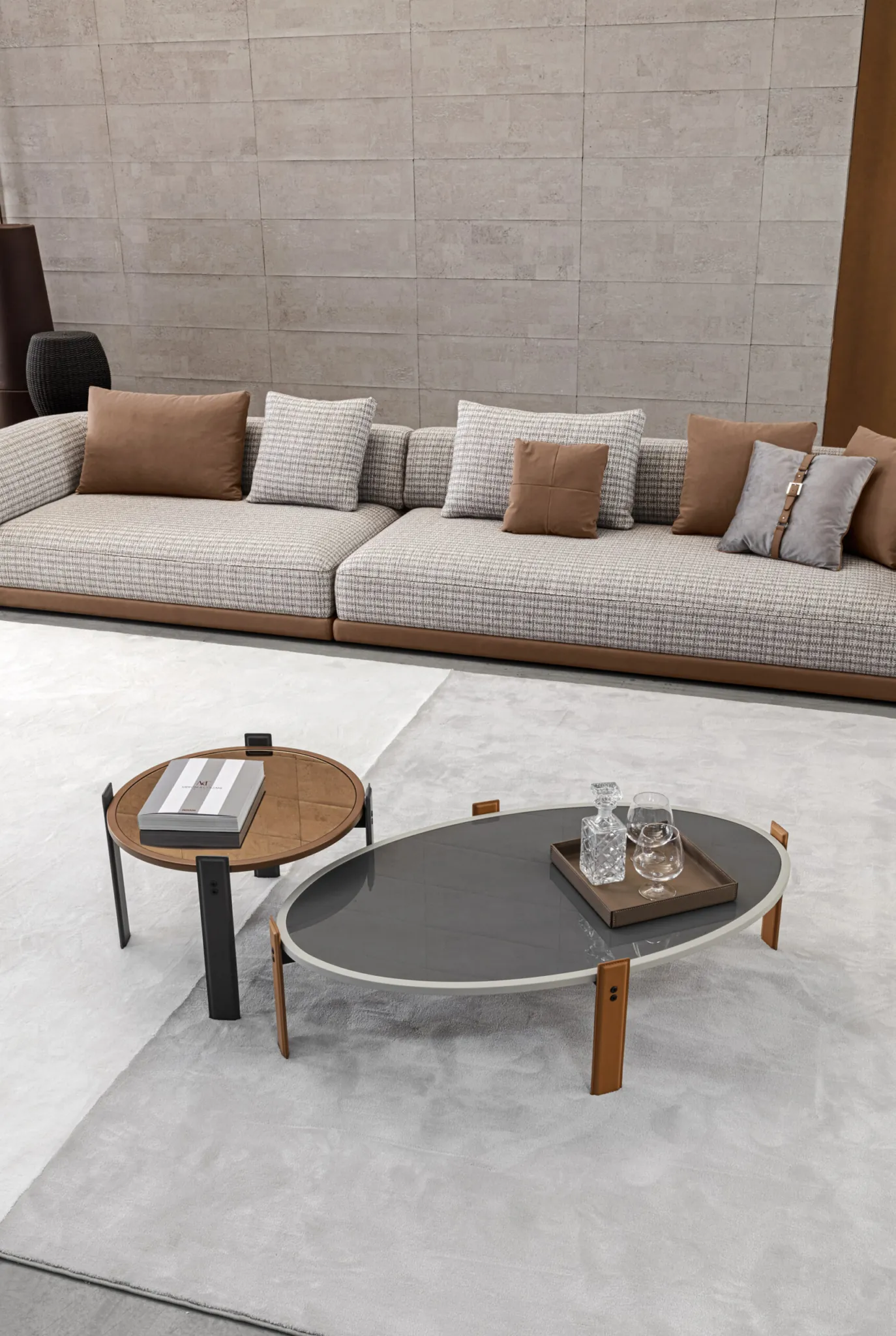 Meroni & Colzani Ionio, coffee table