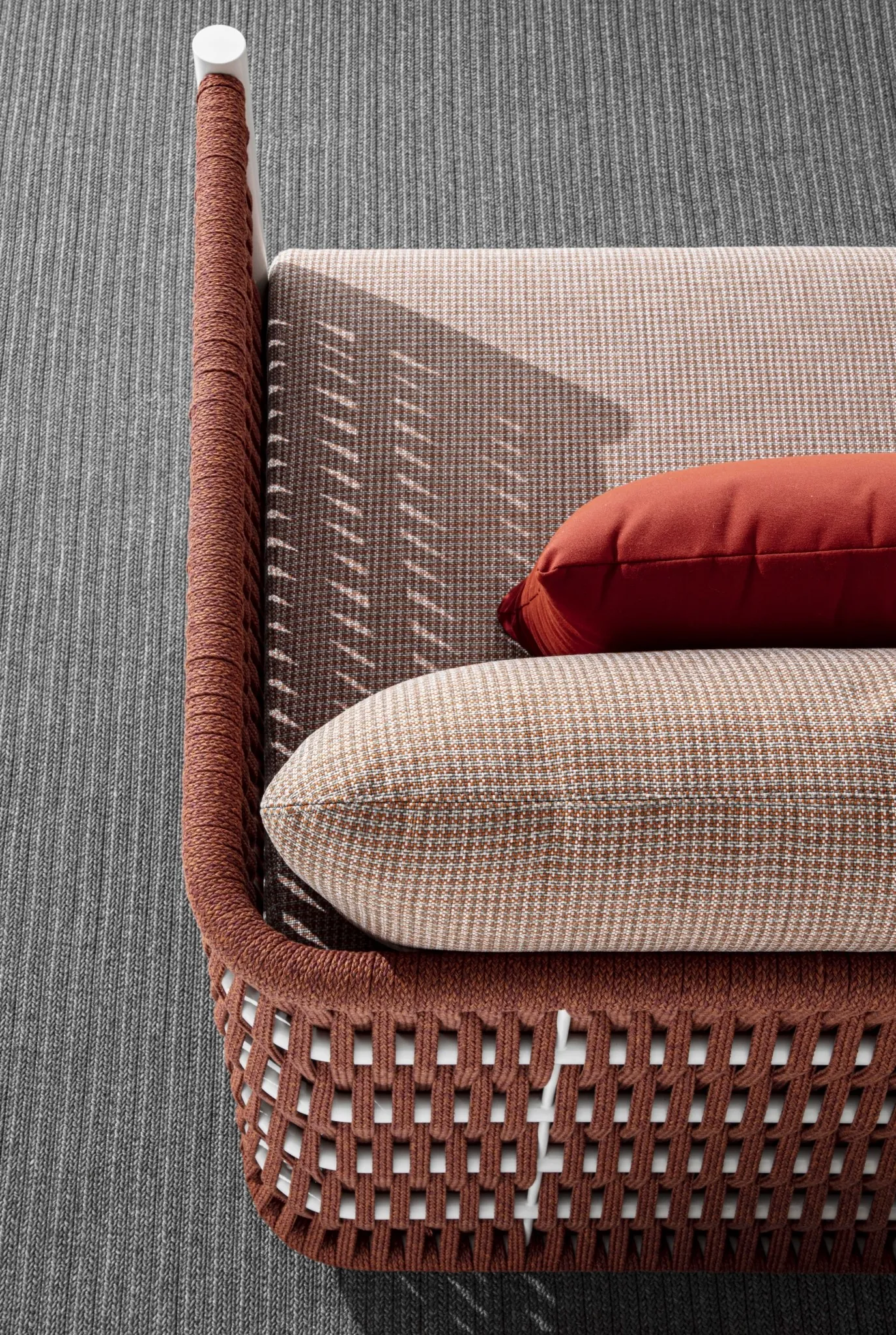 Meroni & Colzani Marettimo, a second view of the sofa