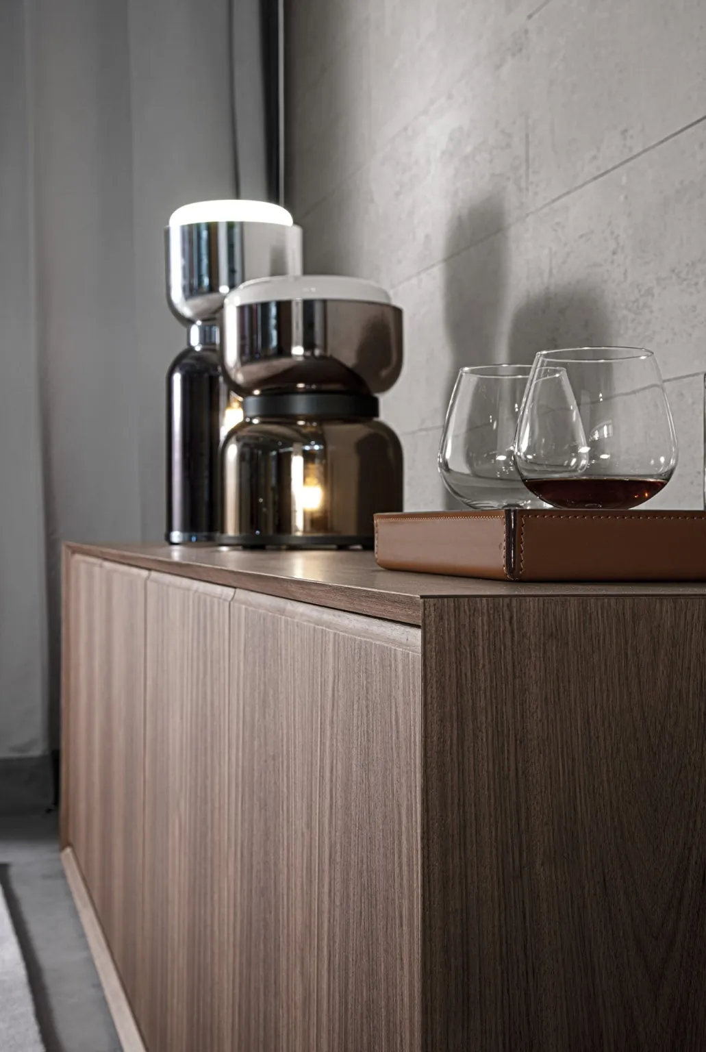 Meroni & Colzani Moscova, a second view of the sideboard