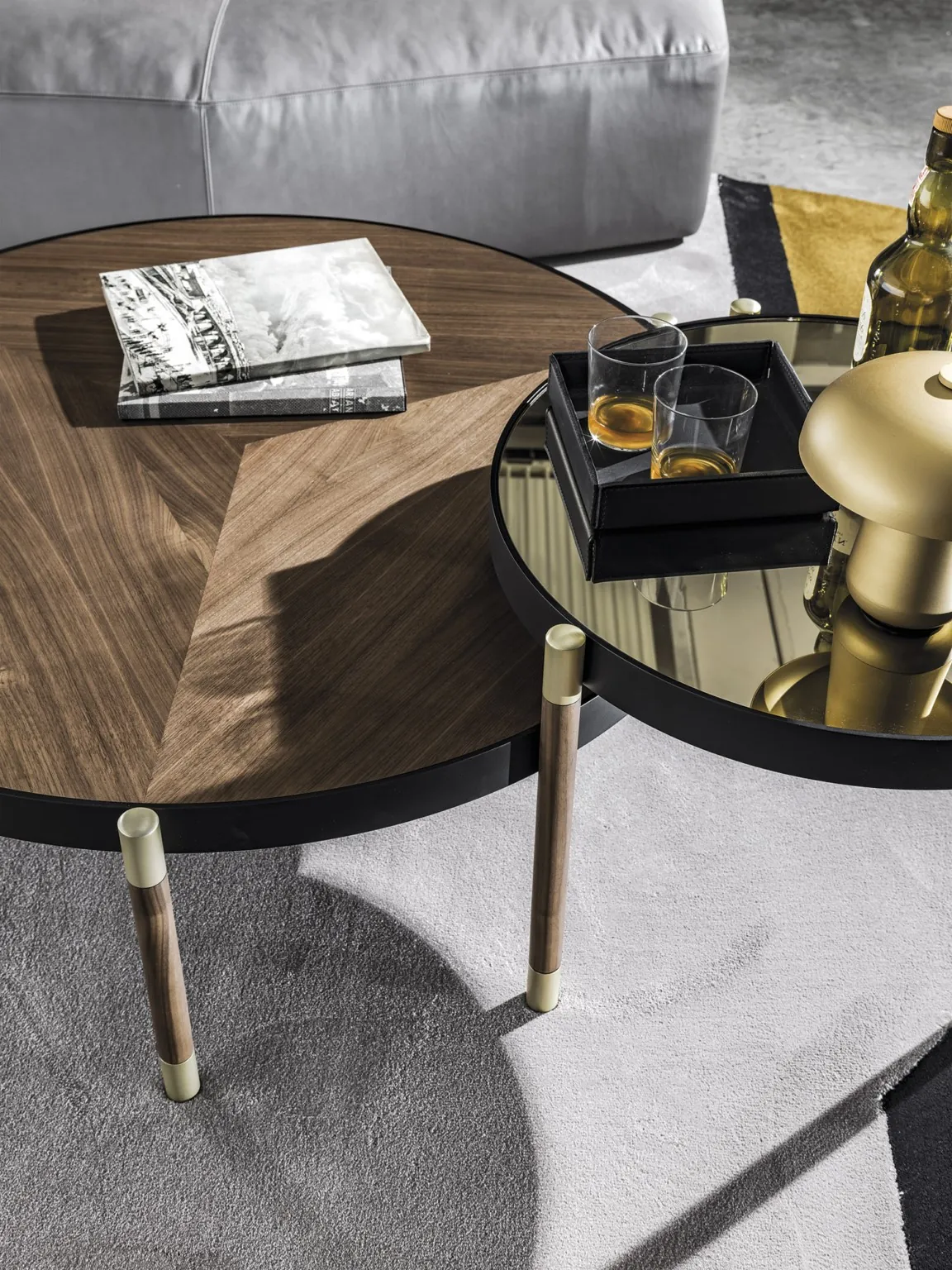 Meroni & Colzani Sanremo, a second view of the coffee table